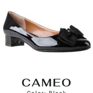 CAMEO Women's Black Bow Loafers